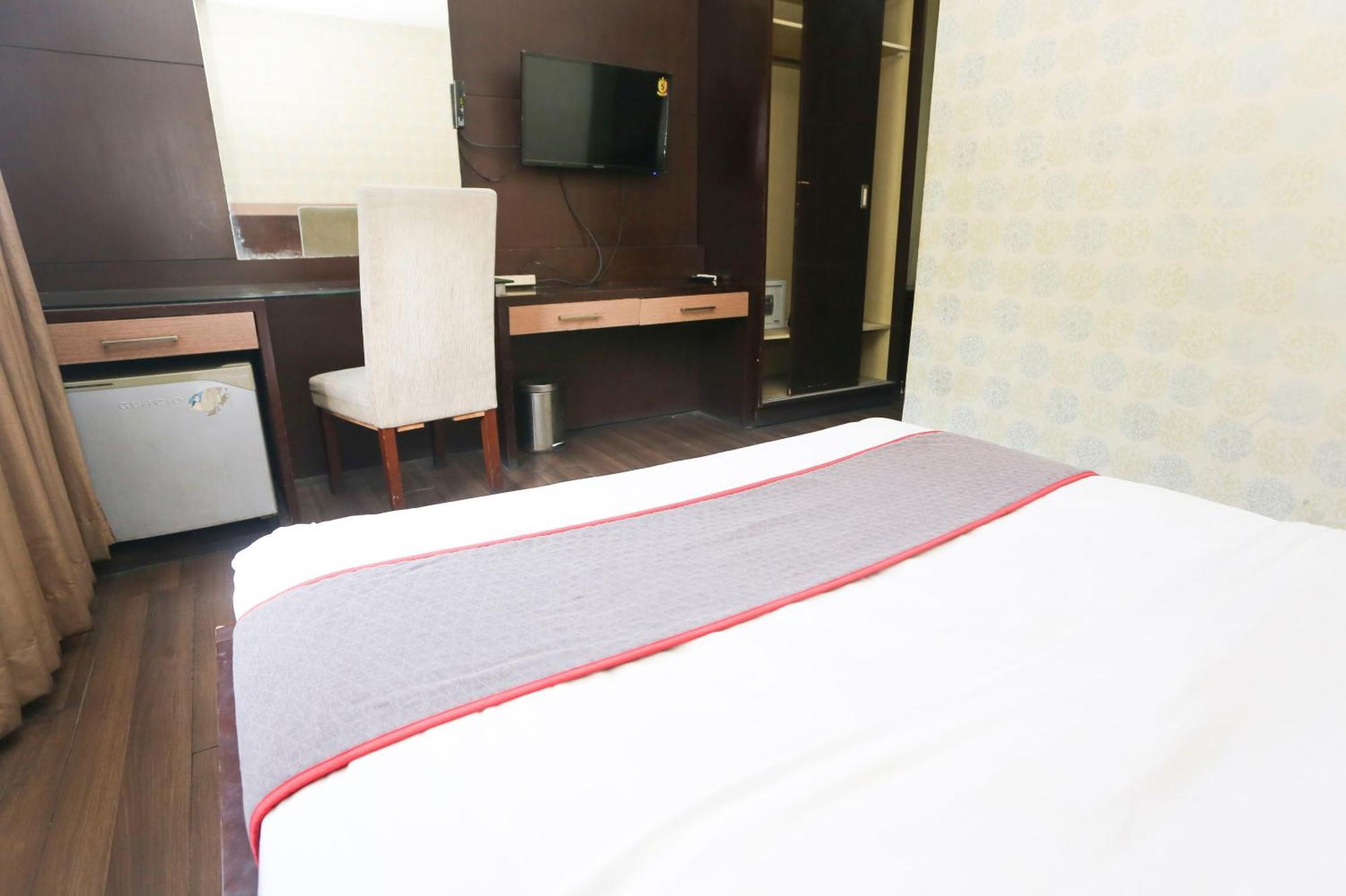 Collection O Hotel Pesona Cikarang Near Pollux Mall 外观 照片